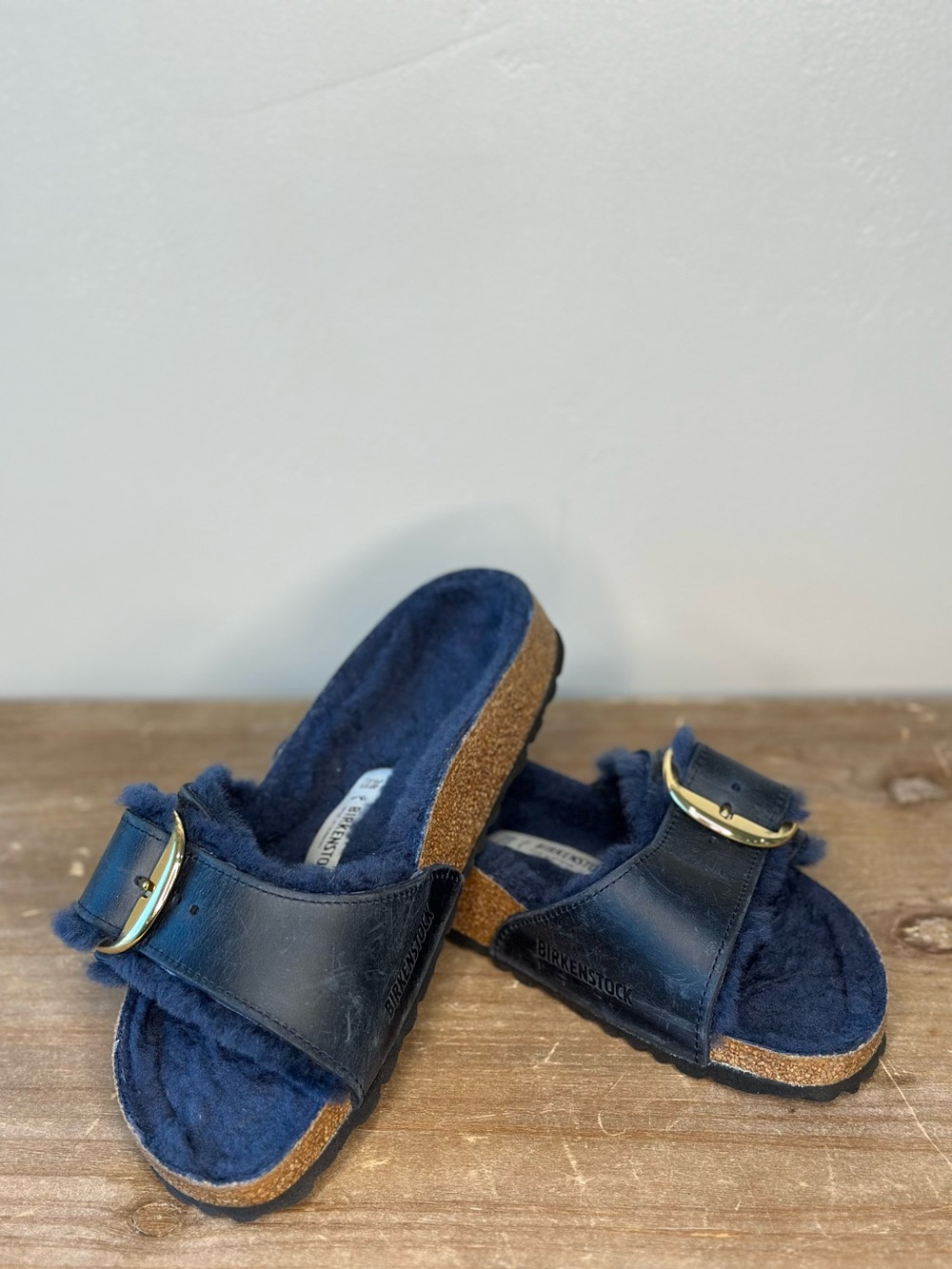 BIRKENSTOCK
Women's mules Madrid Big Buckle
Shearling Oiled Leather Sz 38(7-7.5)